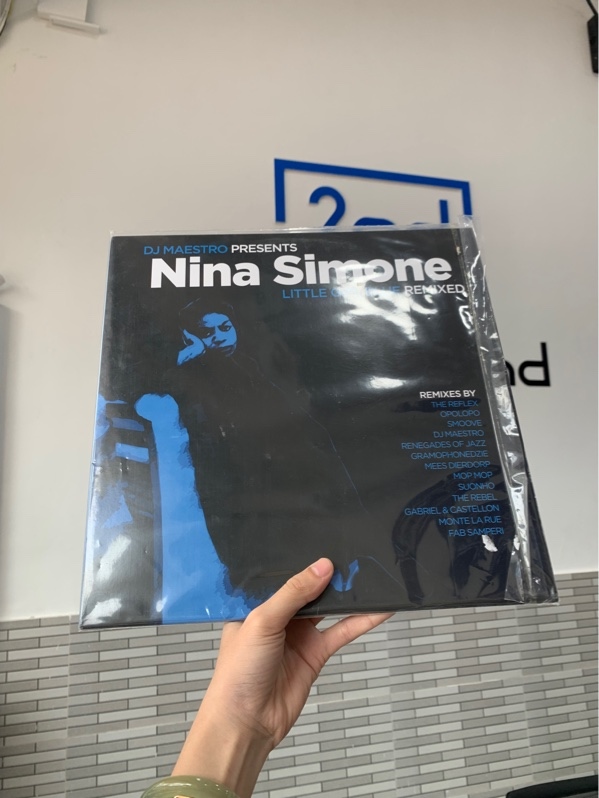 2 Đĩa than Little Girl Blue (Remixed) - DJ Maestro Presents Nina Simone - Box