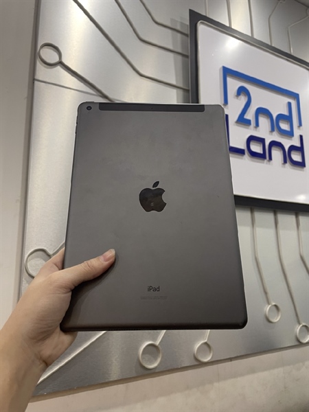iPad Gen 8 - 32GB - Bản 4G - LL/A - ios 16.6.1 - Màu Xám - Ngoại hình 97% - Nứt kính góc màn không ảnh hưởng - Pin 89%