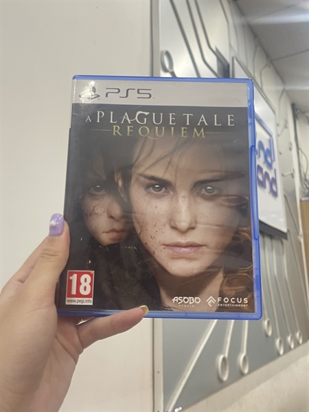 Đĩa Game PS5 - A Plague Tale Requiem - 99%