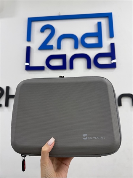 Action Camera DJI Action 3 - Màu đen - Ngoại hình 98% - Kèm túi , thẻ 256Gb , 2 pin linh kiện , 1 chốt khóa , thiếu dây C-C