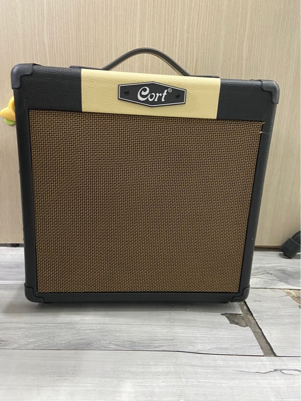 Amplifier Cort CM15R - Combo 15W - Màu trắng đen - Ngoại hình: 97% - Kèm nguồn