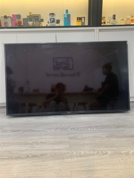 Android Tivi Sony 4K - 49 inch - KD-49X8000G - Màu đen - Ngoại hình: 97% - tối viền nhẹ, xước mèo - Body, kèm giá treo tường + nguồn + remote