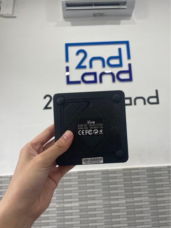 Android tv box x98h - Màu đen - Ngoại hình: 97% - Kèm remote, nguồn, hdmi