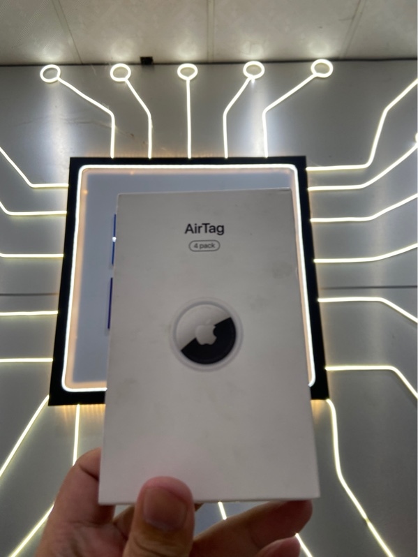 Apple AirTag 4 Pack - Màu trắng - Newseal, seal xấu