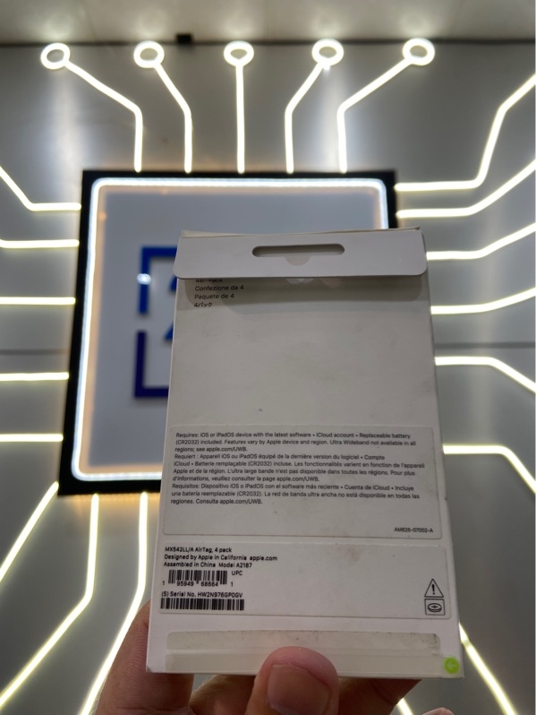 Apple AirTag 4 Pack - Màu trắng - Newseal, seal xấu