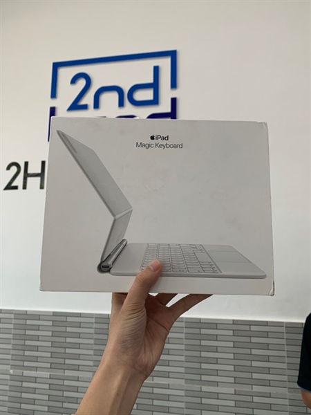 Apple Magic Keyboard cho iPad Pro gen 3 và Air gen 4 - Màu trắng - Ngoại hình: 98% - Ố vàng nhẹ - Box 3