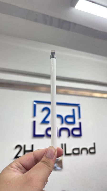 Apple pencil 1 - Màu trắng - Ngoại hình 97% - Nứt nắp - Kèm box