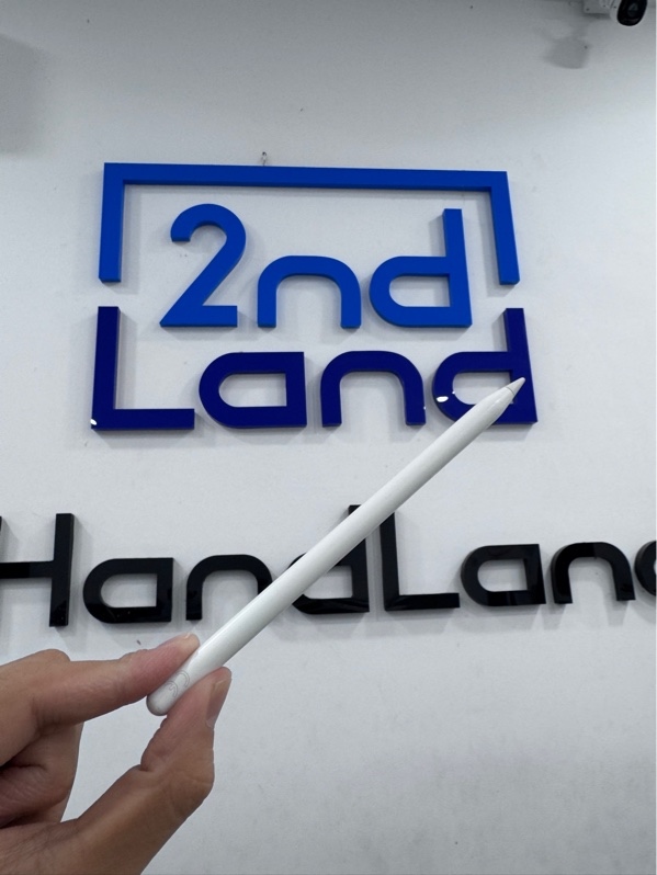 Apple pencil 2 - Màu trắng - Ngoại hình 97% - Bút ố nhẹ, dính dơ - Kèm box