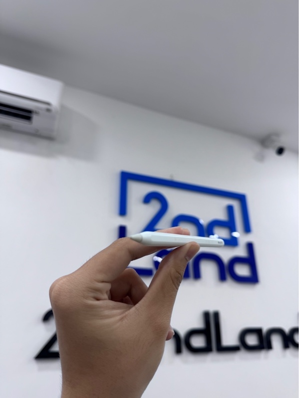 Apple Pencil Pro - Màu trắng - Ngoại hình 97% - Thân bút ố vàng, trầy, đầu mòn - Body