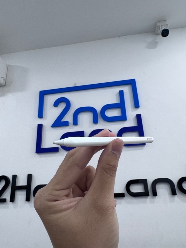 Apple Pencil pro - Màu trắng - Ngoại hình 97% - Trầy ố - Body