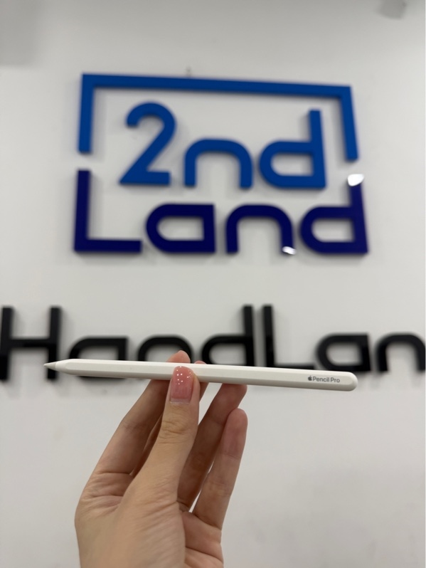 Apple pencil pro - Màu trắng - Ngoại hình 98% - Ngòi mòn - Không phụ kiện
