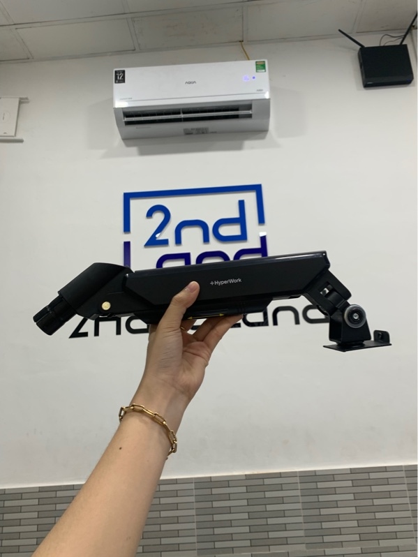 Arm Hyperwork Cor - Màu đen - Ngoại hình: 98% - Fullbox