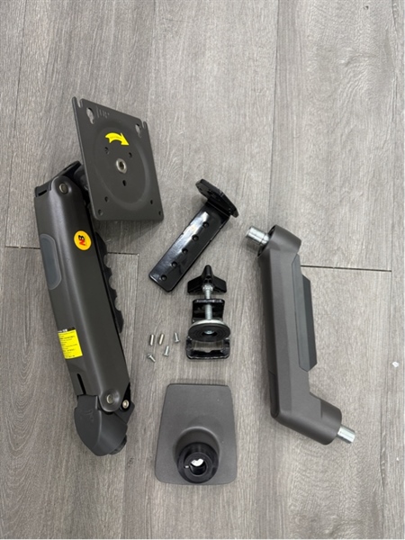 Arm NB F80 - Màu đen - Ngoại hình 98% - Body