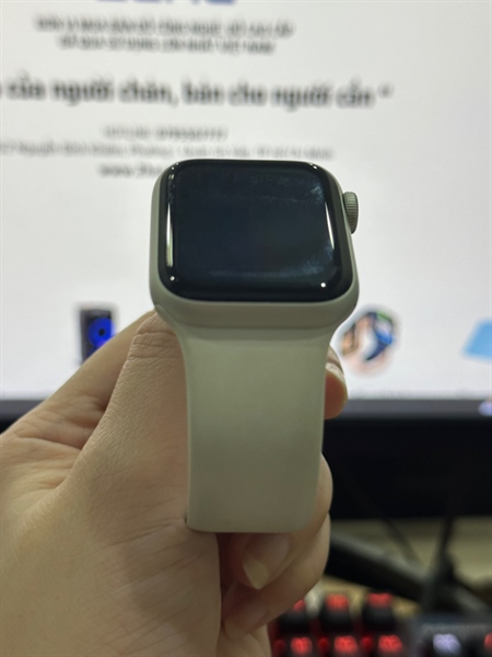 Apple Watch Series SE /40mm - Gen 2 - 2022 - Trắng - Pin 100% - Phụ kiện zin - 99%