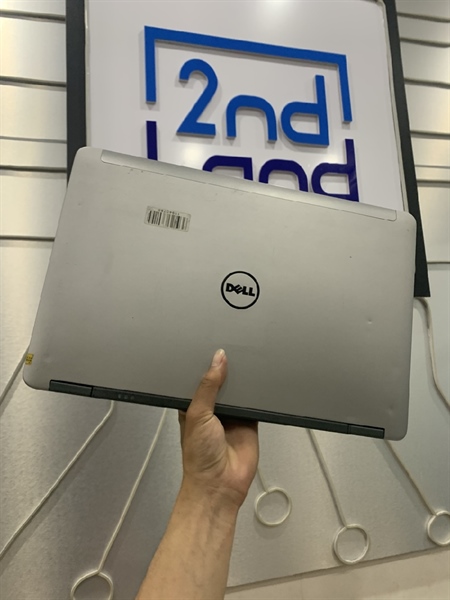 Laptop Dell Latitude E6540 - Ram 8/256GB SSD - Màu Xám Đen - Intel Core i7 Gen 4 - Chip intel HD Graphics Family ADM Radeon Graphics Processor - Màn phản quang - Pin hư - Ngoại hình 97% - Kèm sạc