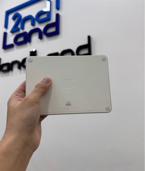Bàn di chuột Apple Magic Trackpad 2 - Màu trắng - Ngoại hình 98% - Body 2