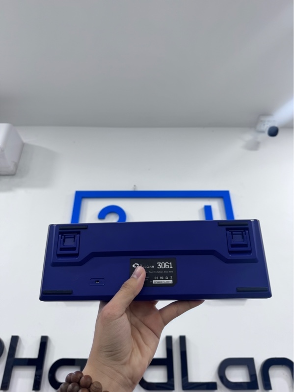 Bàn phím Akko 3061S Neon RGB - 2 mode dây, bluetooth - Màu tím đỏ - Ngoại hình 97% - Phím ASWD mòn nhẹ - Fullbox