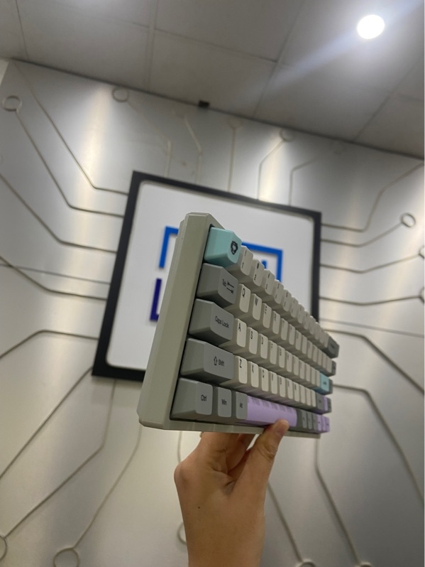 Bàn phím Akko 3068v2 Silent - 2 mode (dây, bluetooth) - Màu xám - Ngoại hình: 97.5% - Kèm Box