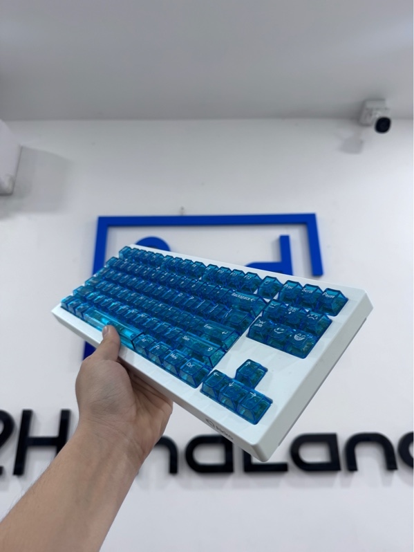 Bàn phím Akko 5087 V3 - 1 mode dây - Màu trắng - Ngoại hình 97,5% - Kèm 1 dây kết nối, Bộ keycap noname màu xanh dương trong suốt