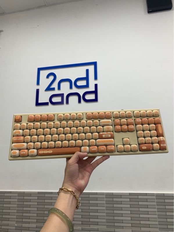 Bàn phím Akko MonsGeek MG108B Bun Wonderland - 3 mode - Màu be - Ngoại hình: 98% - Body