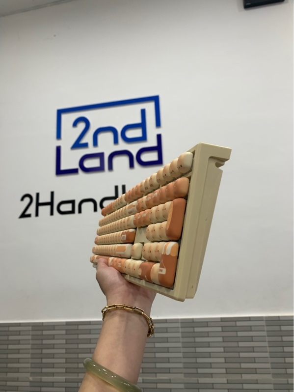 Bàn phím Akko MonsGeek MG108B Bun Wonderland - 3 mode - Màu be - Ngoại hình: 98% - Body