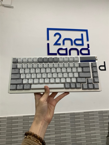 Bàn phím Asus ROG Azoth - 3 mode - Màu trắng - Ngoại hình: 98% - Fullbox