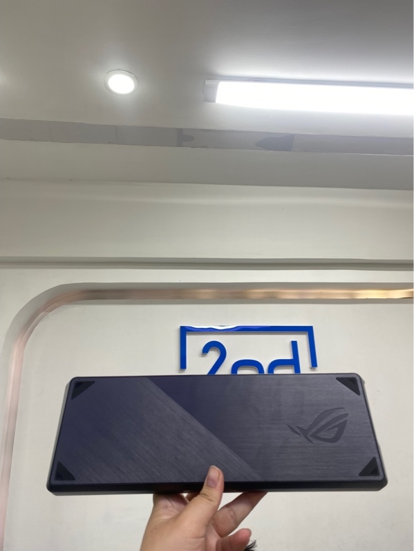 Bàn phím Asus ROG Falchion model M601 - 2 mode 2.4G/dây - Led RGB - Switch Cherry MX RGB ( Red ) - Màu đen - Ngoại hình 98% - Fullbox