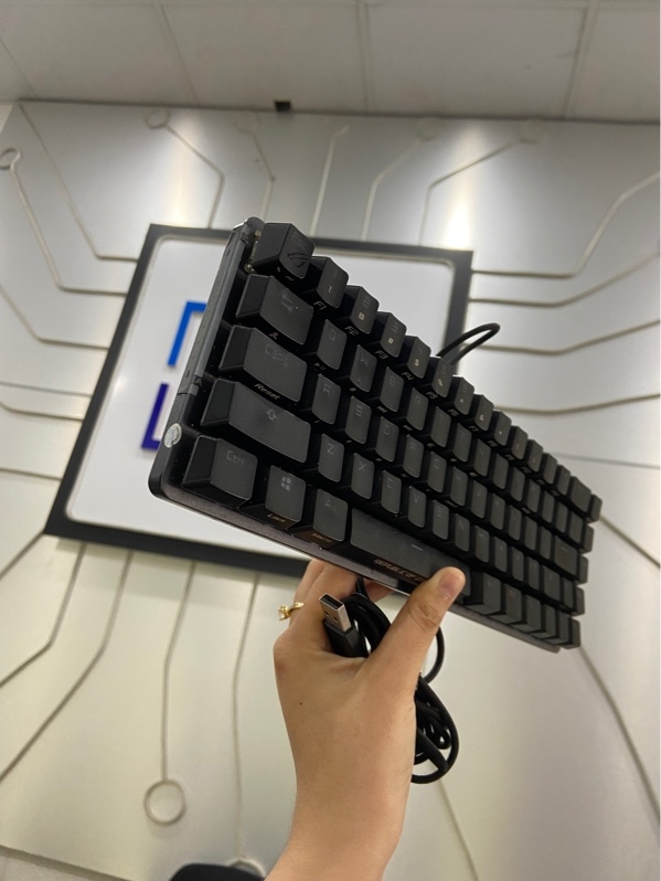 Bàn phím Asus Rog Falchiron M601 - 2 mode kết nối (dây, 2.4hz) - Màu đen - Ngoại hình: 97% - Cũ trầy xước - Kèm dây, dongle, receiver