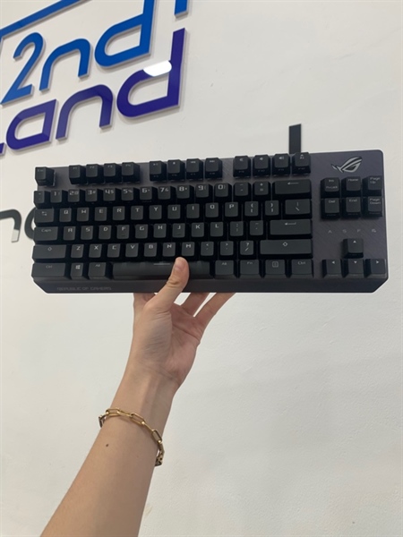 Bàn phím Asus Rog Strix Scope NX TKL Deluxe - 1 mode dây - Màu đen - Ngoại hình: 98% - Box - Không lót tay