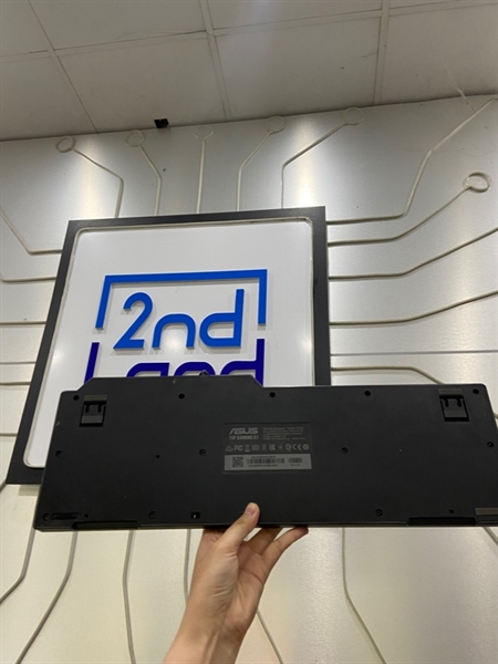 Bàn phím Asus Tuf Gaming K1/RA04 - Màu đen - Ngoại hình: 97% - Phím rít - Body 1