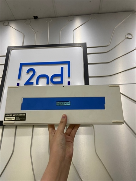 Bàn Phím ATK68 V2 Pro - SW White - 1 mode dây - Màu trắng - Ngoại hình: 97% - Trầy viền sườn - FullBox 2