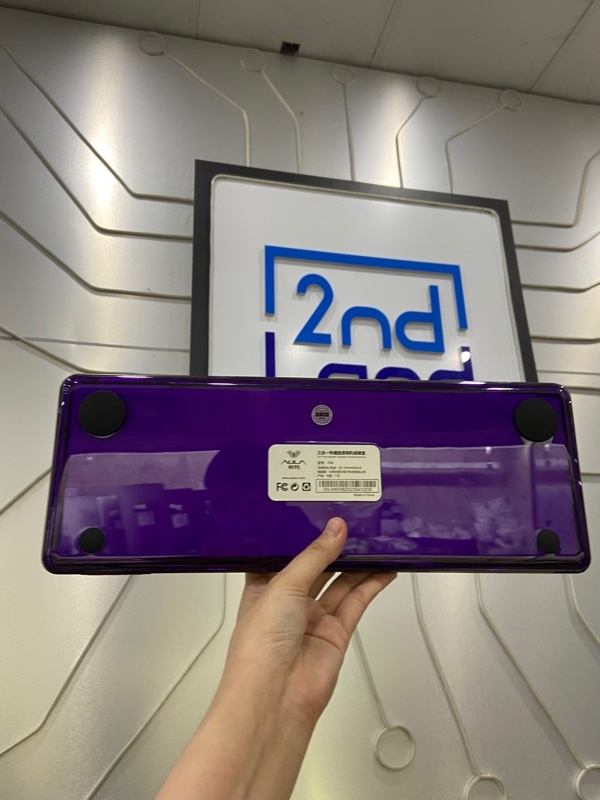 Bàn phím AULA F68 - 3 mode: bluetooth, dây type C, reciver - Màu tím - Ngoại hình: 98% - Có vết hằn bên phần thân bàn phím - Kèm Box