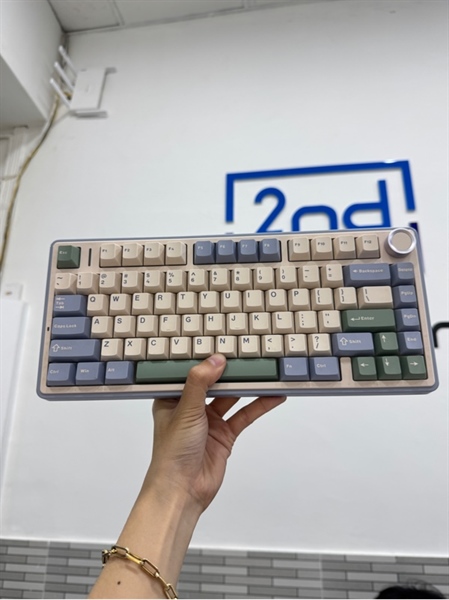 Bàn phím Aula F75 - 3 mode - Màu xanh trắng - Ngoại hình 98% - Body