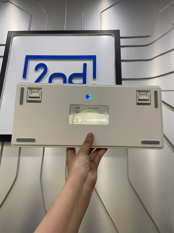 Bàn Phím AULA F75 - Màu trắng - Ngoại hình: 98% - Kèm dây cáp 2