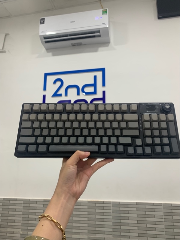 Bàn phím Aula F98 Pro - 3 mod - Màu đen - Ngoại hình: 98% - Lỗi bluetooth - Kèm dây kết nối