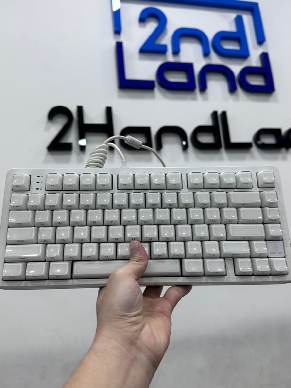 BÀN PHÍM AULA FIRE 75 - 3 mode - Màu trắng - Ngoại hình 97% - Đã thay full keycap, thay núm xoay thành nút Home - Kèm receiver + Dây
