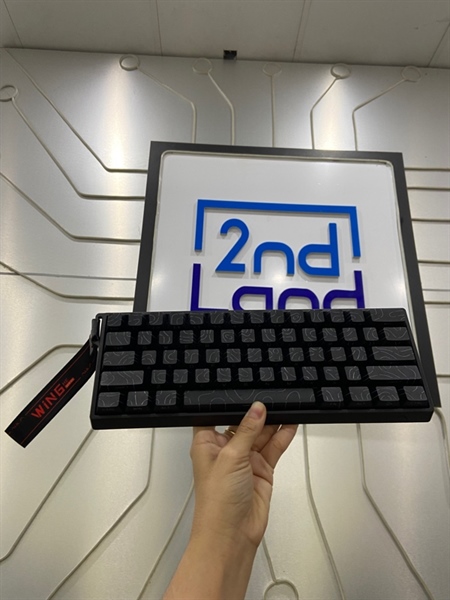 Bàn phím AULA WIN60HE - 1 mode dây - Gray Wood Magnetic Switch - Owlab TI HE Switch hàng số và hàng chữ - Led RGB - Màu đen - Ngoại hình: 98% - Body