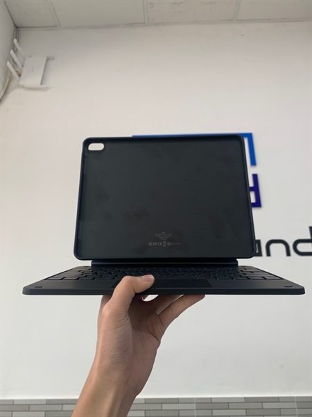 Bàn phím bao da iPad Air 13 (M2, M3) Esr rebound magnetic 360 - Màu đen - Ngoại hình: 98% - Body 1