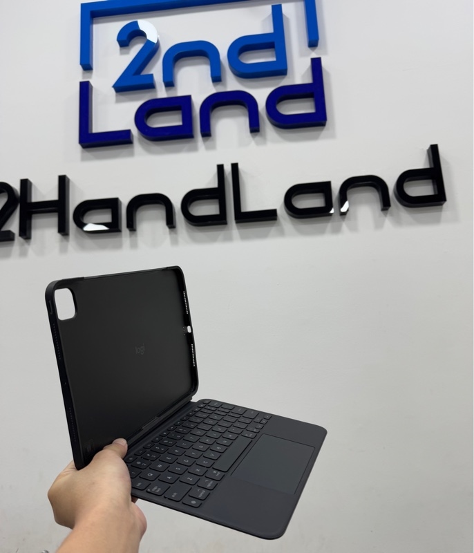 Bàn phím + bao da iPad Pro 11 (M4/M5) Logitech Combo Touch - Màu đen - Ngoại hình 97% - Trầy, bung cao su - Body