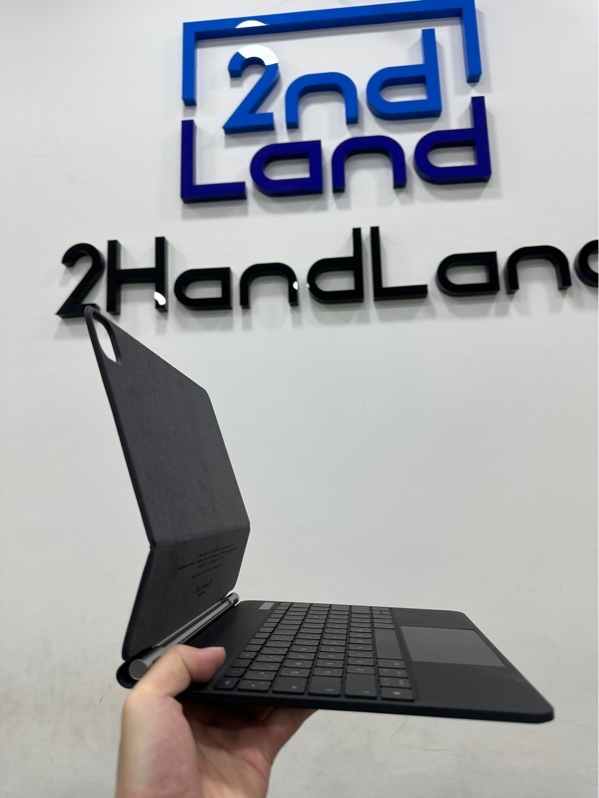 Bàn phím Bluetooth GOOJODOQ iPad Pro 12.9 A1985 - Màu đen - Ngoại hình 97% - Kèm box