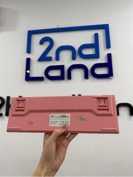 Bàn phím cơ AKKO 3068 v2 World Tour Tokyo R2 RGB–Bluetooth 5.0 - bản 2 mode: bluetooth , cắm dây - Màu hồng - Ngoại hình 97% - ố nhẹ - Kèm Box 2