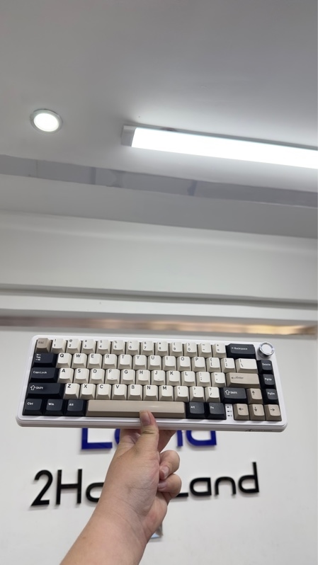 Bàn phím cơ Attack Shark X66 - 3 mode Bluetooth/2.4G/dây USB-C - RGB - Màu trắng - Ngoại hình 97% - Kèm cáp USB-C, receiver, box