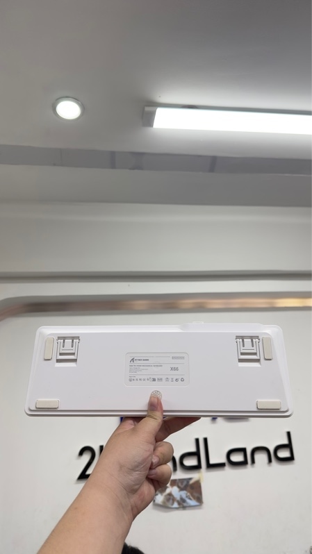 Bàn phím cơ Attack Shark X66 - 3 mode Bluetooth/2.4G/dây USB-C - RGB - Màu trắng - Ngoại hình 97% - Kèm cáp USB-C, receiver, box