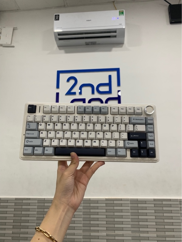 Bàn phím cơ AULA F75 - 3 mode - Màu trắng xanh - Ngoại hình: 97% - Fullbox