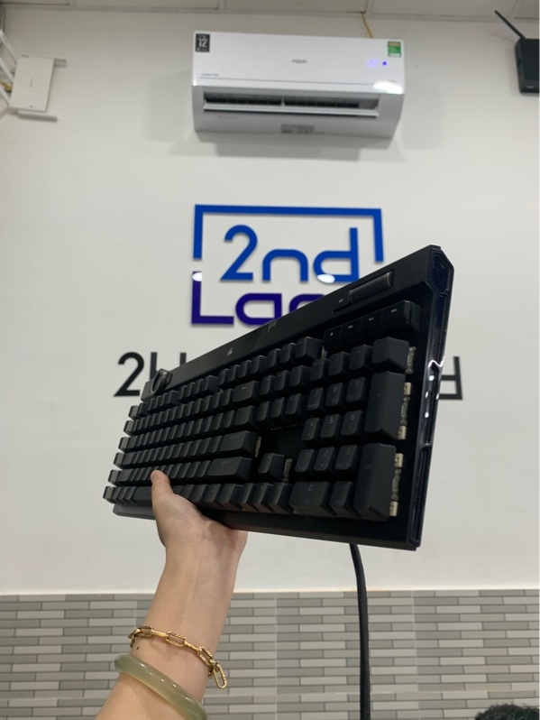 Bàn phím cơ Corsair K100 RGB - Cherry MX Speed Silver - Màu đen - Ngoại hình: 98% - Fullbox