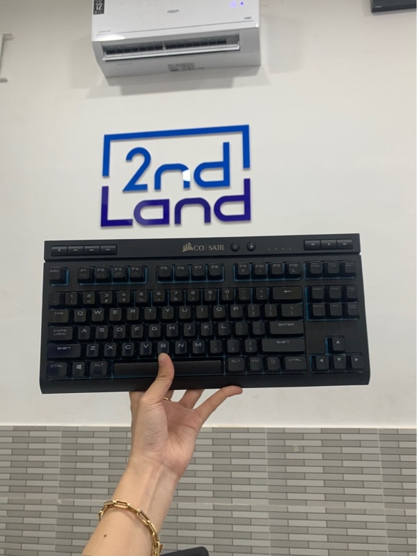 Bàn phím cơ Corsair k63 wireless - Màu đen - Ngoại hình: 97% - Body