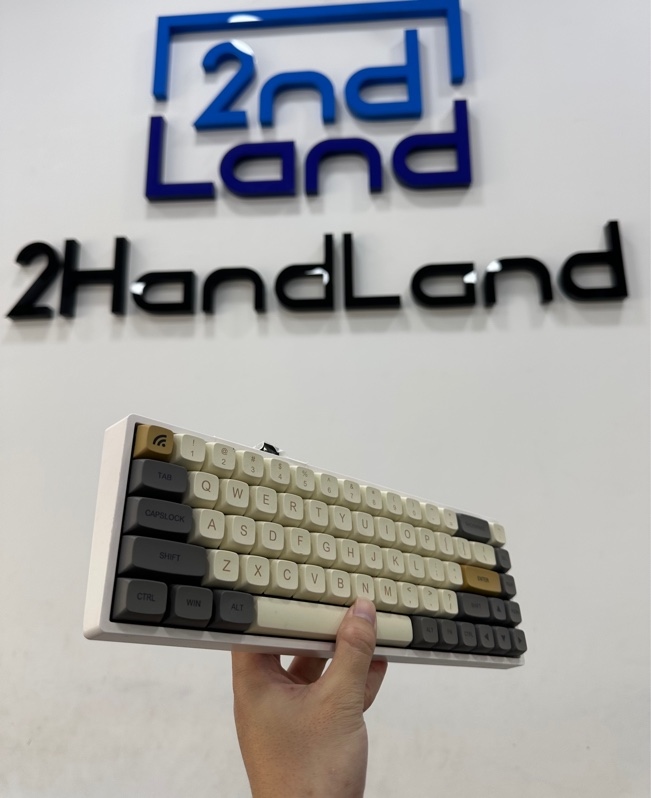 Bàn phím cơ gaming Everglide AE68 HE - 3 mode - Màu trắng - Ngoại hình 97% - Kèm reciver