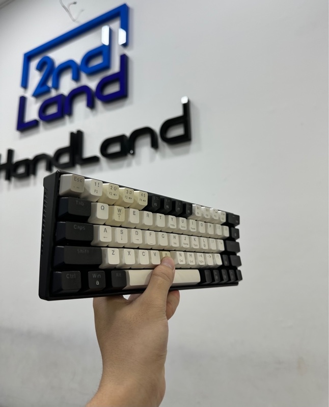 Bàn phím cơ gaming Zifriend KA646 - 1 mode : dây - Màu trắng - Ngoại hình 97% - Kèm box + Dây
