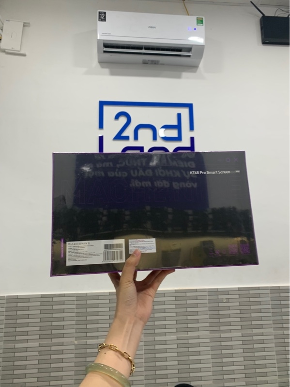 Bàn phím cơ KT68 pro smart screen mechanical - Màu đen - Newseal