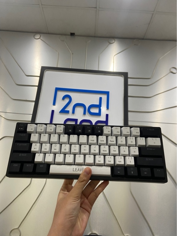 Bàn phím cơ Leaven K620 - 1 mode dây - Led RGB - Màu đen - Ngoại hình: 97% - Phím trầy, tróc sơn viền phím nhẹ - Body